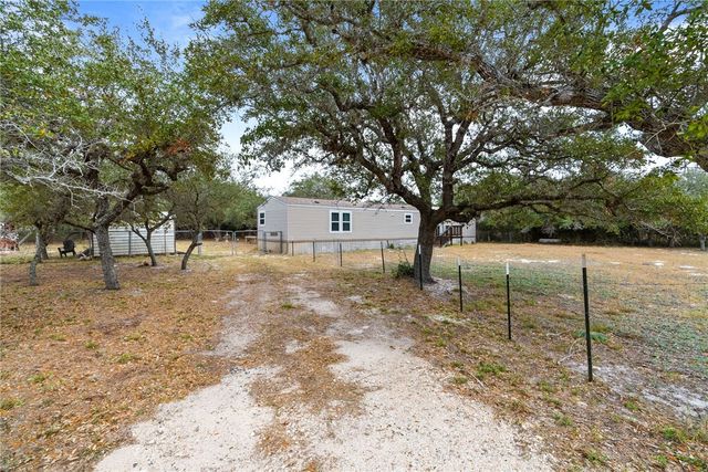 2234 Kirby Dr, Aransas Pass, TX 78336