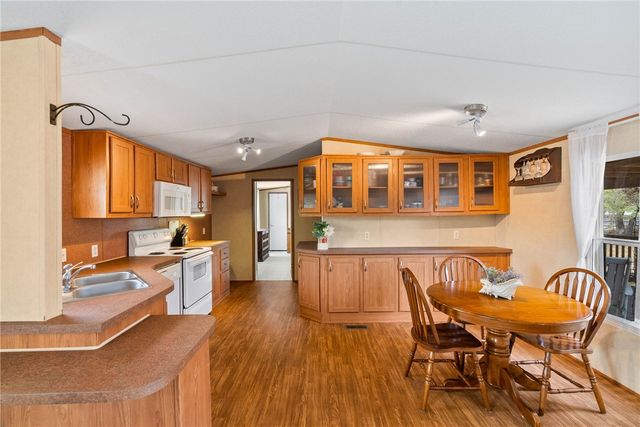 2234 Kirby Dr, Aransas Pass, TX 78336