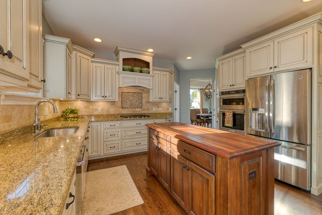 1261 Independence Avenue, Elburn, IL 60119