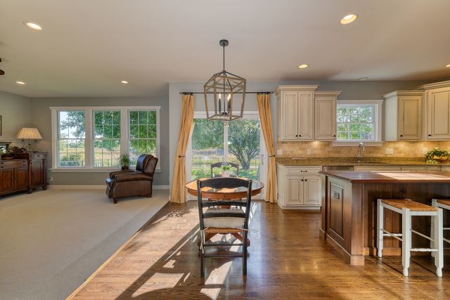 1261 Independence Avenue, Elburn, IL 60119