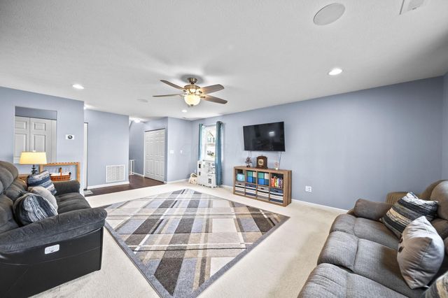 4405 Coble Glen Lane, Canal Winchester, OH 43110