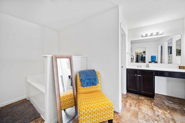 4405 Coble Glen Lane, Canal Winchester, OH 43110