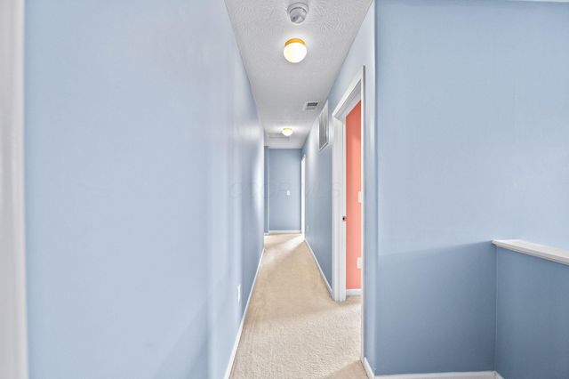 4405 Coble Glen Lane, Canal Winchester, OH 43110