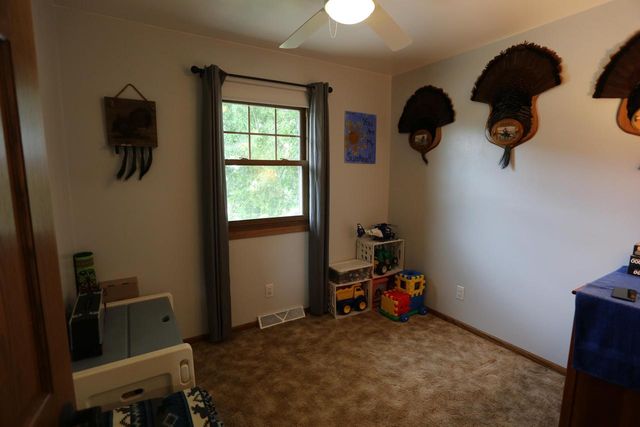 907 S University AVENUE, Beaver Dam, WI 53916