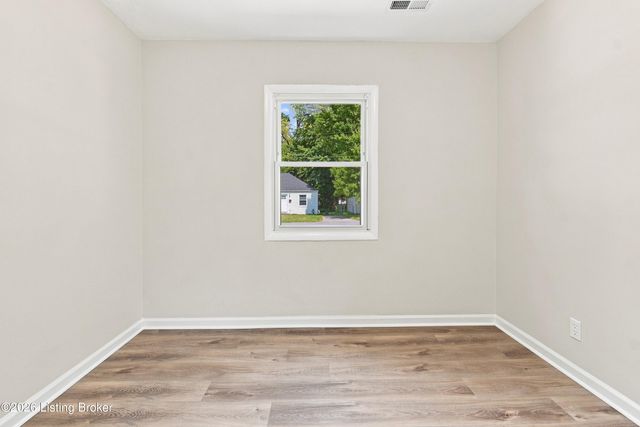 318 Freeman Ave, Louisville, KY 40214