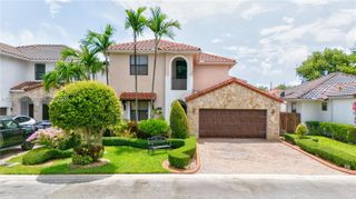 1016 NW 99th Psge 1016, Miami, FL 33172