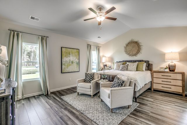 83 Par Three Court, Manning, SC 29102