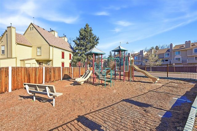 1885 S Quebec Way A18, Denver, CO 80231