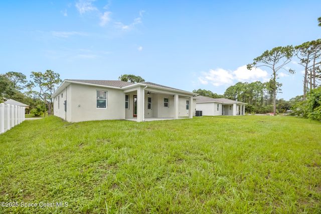 1246 Heitzman Avenue SW, Palm Bay, FL 32908