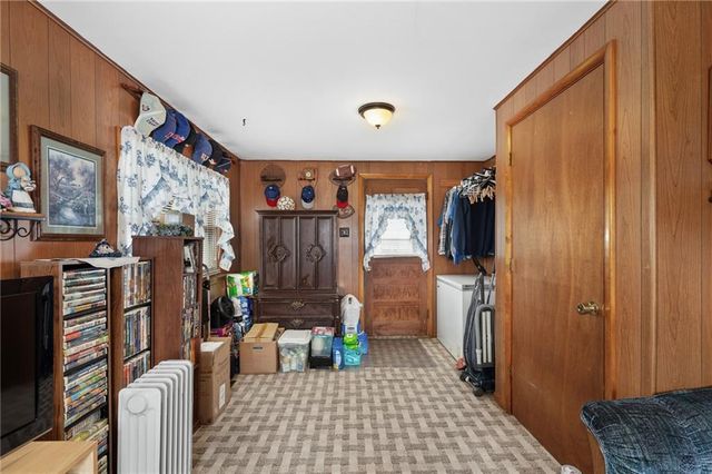 882 Shawnee Road, Kansas City, KS 66103