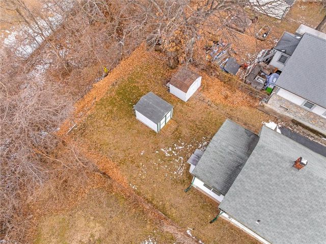 882 Shawnee Road, Kansas City, KS 66103