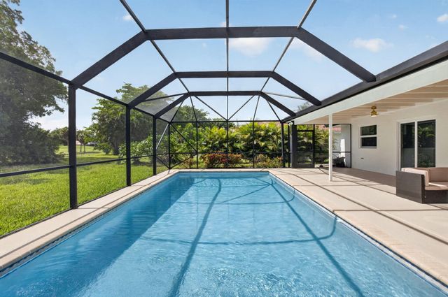 20203 Back Nine Drive, Boca Raton, FL 33498