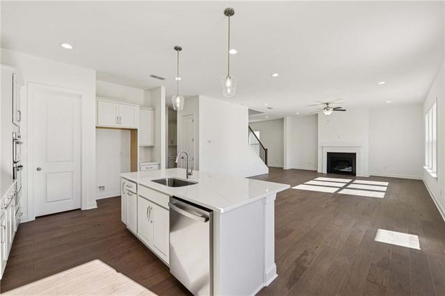 230 East Harbor Drive, Dawsonville, GA 30534