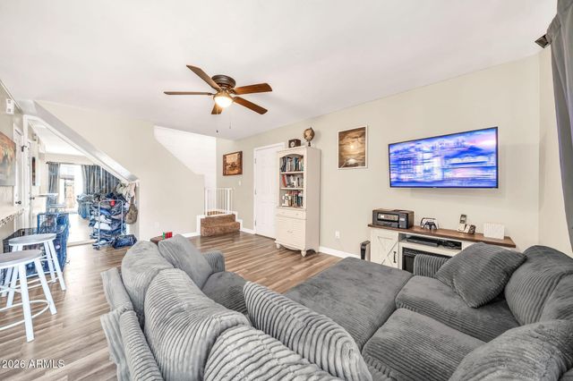 8121 N 32ND Drive, Phoenix, AZ 85051