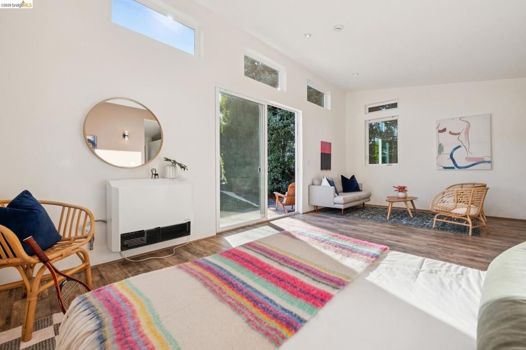 Image 48 of property listing at 738 Ventura St, Richmond, CA 94805