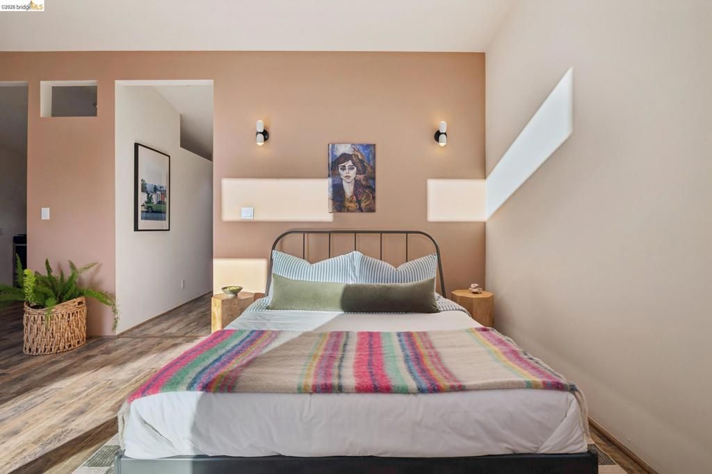 Image 49 of property listing at 738 Ventura St, Richmond, CA 94805