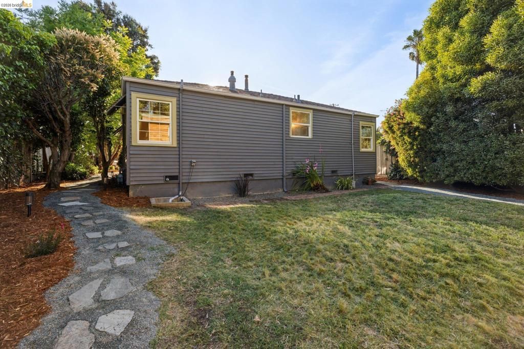 Image 56 of property listing at 738 Ventura St, Richmond, CA 94805