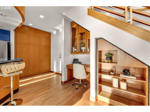 1463 Se COLUMBIA Way, Vancouver, WA 98661