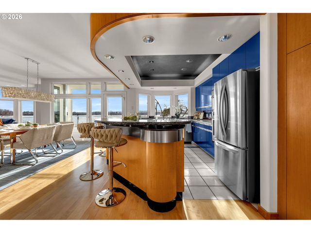 1463 Se COLUMBIA Way, Vancouver, WA 98661