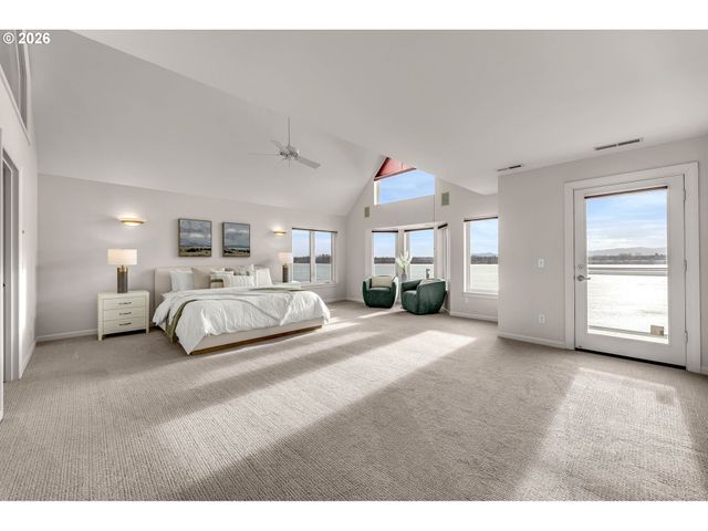 1463 Se COLUMBIA Way, Vancouver, WA 98661