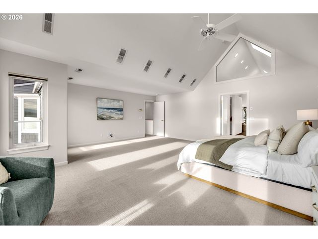 1463 Se COLUMBIA Way, Vancouver, WA 98661