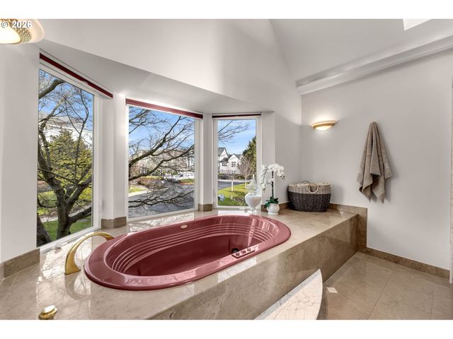 1463 Se COLUMBIA Way, Vancouver, WA 98661