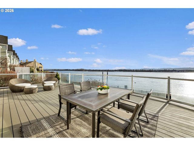 1463 Se COLUMBIA Way, Vancouver, WA 98661