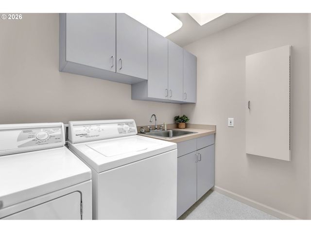 1463 Se COLUMBIA Way, Vancouver, WA 98661