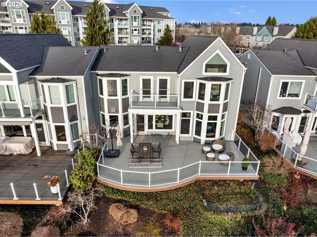 1463 Se COLUMBIA Way, Vancouver, WA 98661