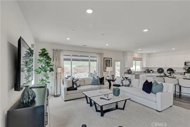 6470 Marblebrook Avenue, Hesperia, CA 92345