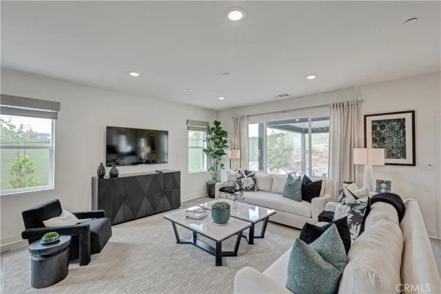 6470 Marblebrook Avenue, Hesperia, CA 92345