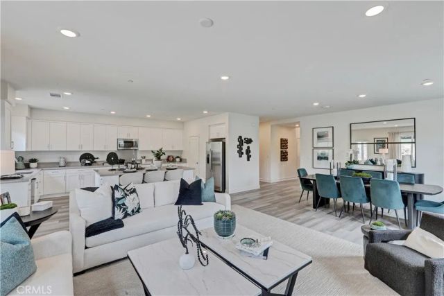 6470 Marblebrook Avenue, Hesperia, CA 92345