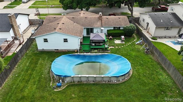 527 Leland Street, Flushing, MI 48433