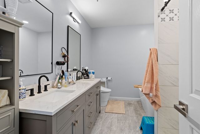 36 Cambridge Rd 44, Woburn, MA 01801