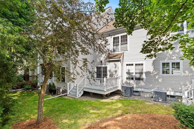 36 Cambridge Rd 44, Woburn, MA 01801