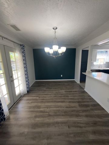 556 Stallion Road SE, Rio Rancho, NM 87124