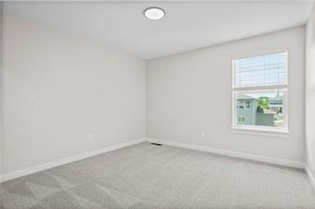 505 SW Newport Drive, Blue Springs, MO 64014