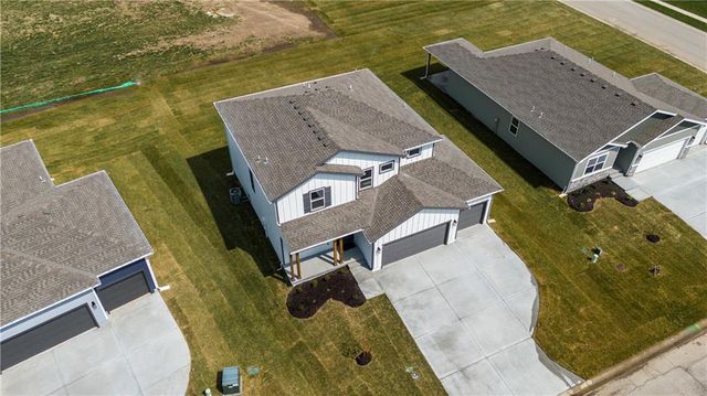 505 SW Newport Drive, Blue Springs, MO 64014