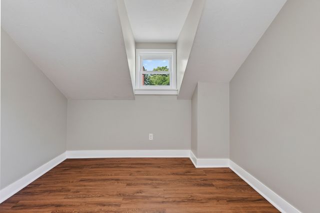72 Chestnut St 72, Clinton, MA 01510