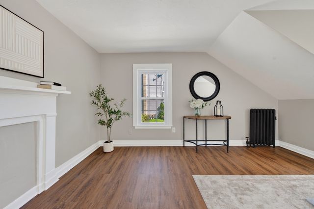 72 Chestnut St 72, Clinton, MA 01510