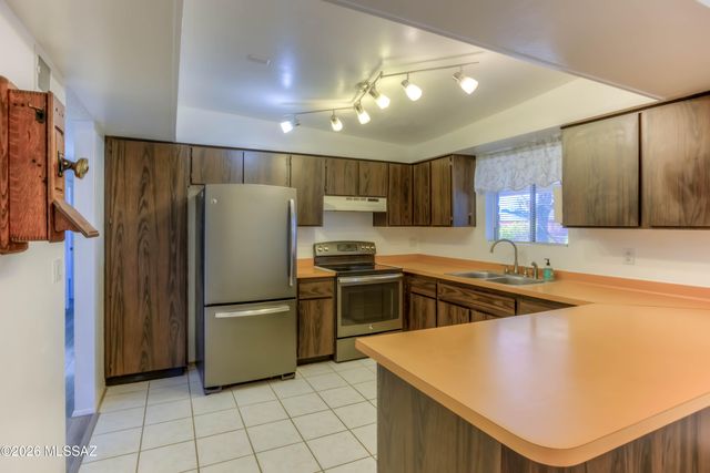 3553 W Eastham Lane, Tucson, AZ 85741