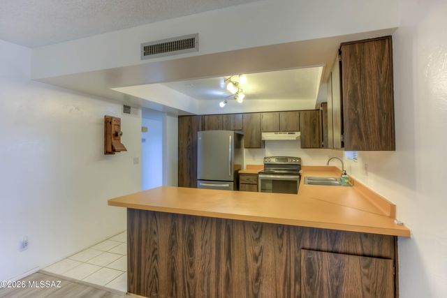 3553 W Eastham Lane, Tucson, AZ 85741