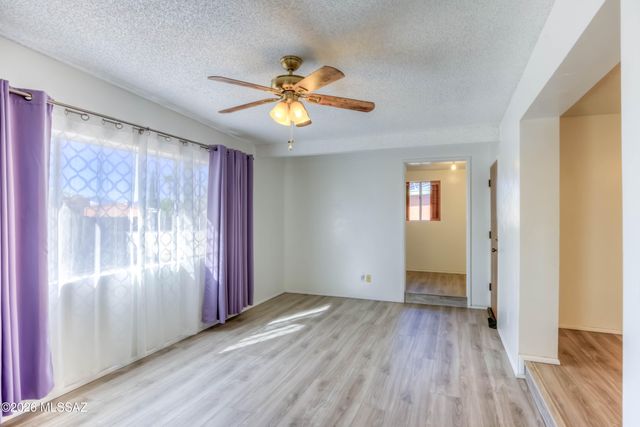 3553 W Eastham Lane, Tucson, AZ 85741