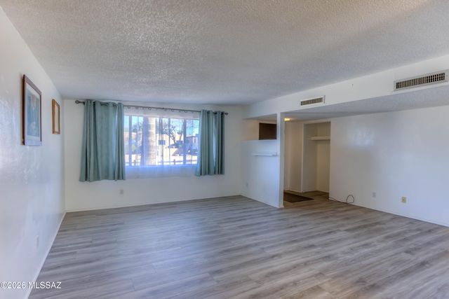 3553 W Eastham Lane, Tucson, AZ 85741