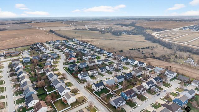 1802 Fox Run Drive, Papillion, NE 68046