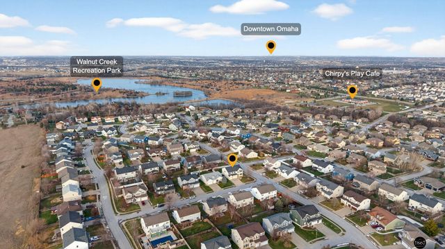 1802 Fox Run Drive, Papillion, NE 68046