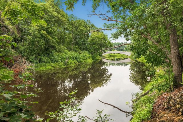 30 River Street, Exeter, NH 03833