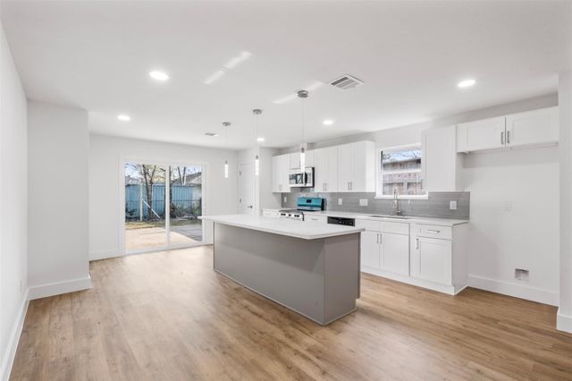 6403 Acorn Forest Drive, Houston, TX 77088