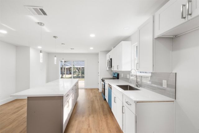 6403 Acorn Forest Drive, Houston, TX 77088