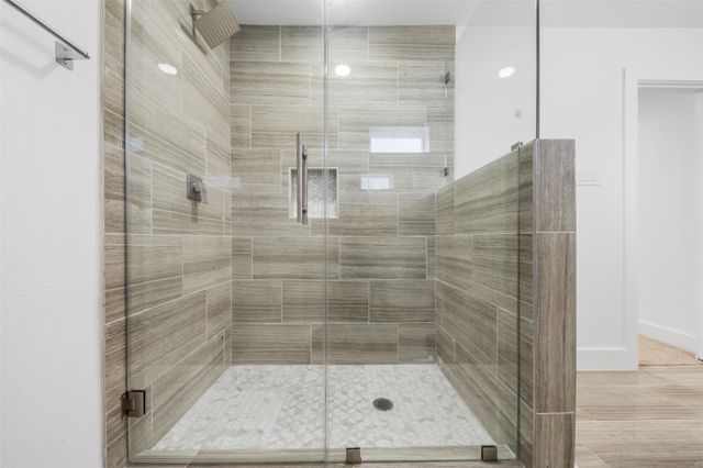 6403 Acorn Forest Drive, Houston, TX 77088